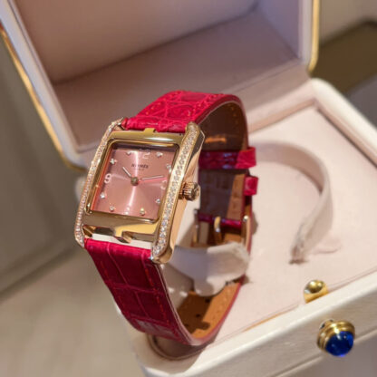 Hermes Square Dial Delicate Watch - Image 3