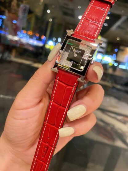 Hermes personalized elegant diamond fashion watch - Image 3