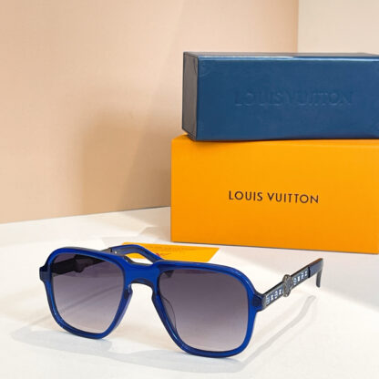 LOUIS VUITTON Fashion Sunglasses - Image 4