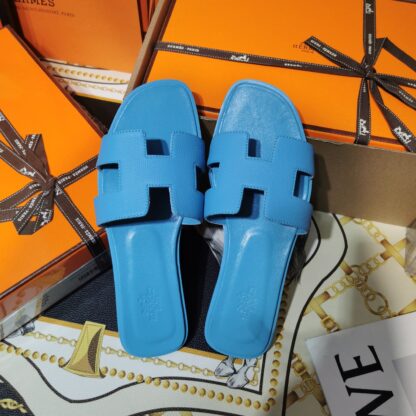 Hermès glazed blue handmade slippers - Image 3