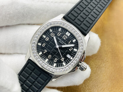Patek Philippe Aquanaut Ladies Quartz Watch - Image 3