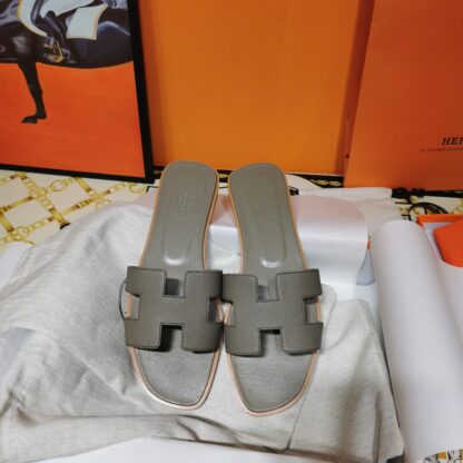 Hermès Elephant Grey Handmade Slippers - Image 3