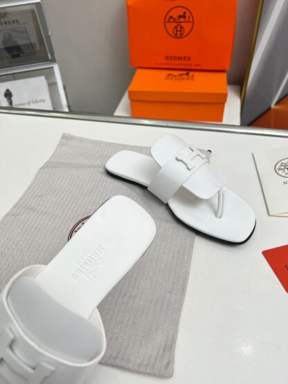 Hermès spring and summer white daily home travel vacation essential slippers - Image 2