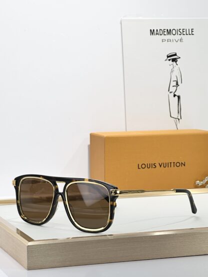 LOUIS VUITTON Fashion Sunglasses - Image 4