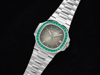 Patek Philippe Nautilus 5711 Diamond Limited Edition - Image 3