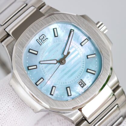 Patek Philippe Nautilus Sport Elegance Women's Watch - Image 3