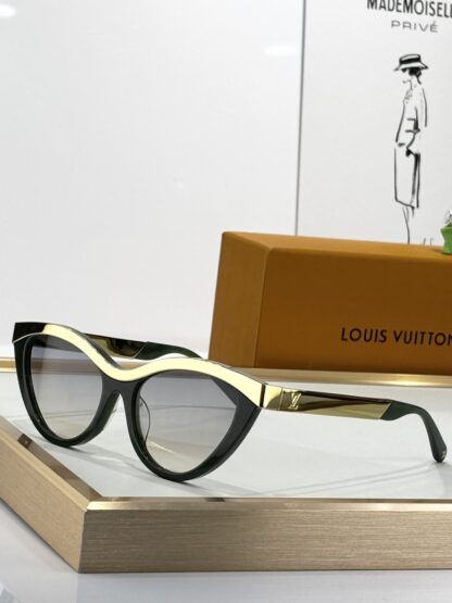 LOUIS VUITTON Fashion Sunglasses - Image 4
