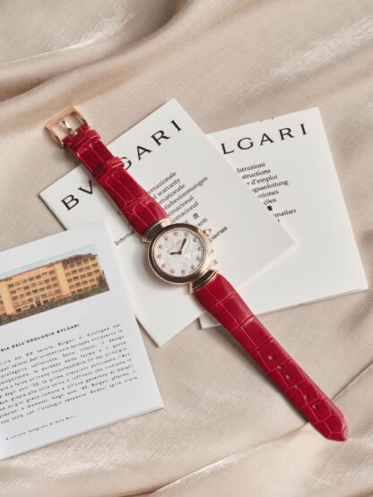 Bulgari elegant and exquisite watches - Image 3