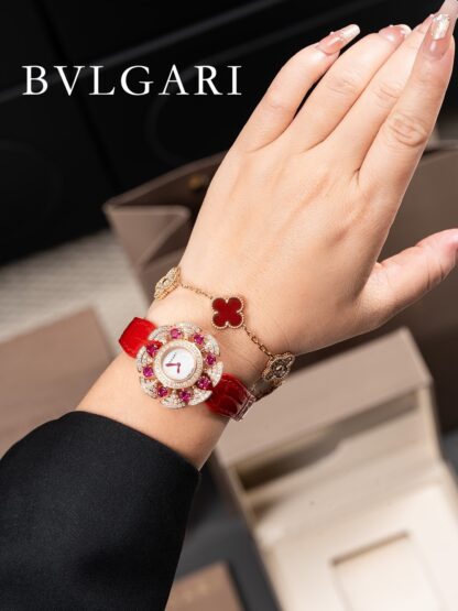 Bulgari exquisite unique watch - Image 3