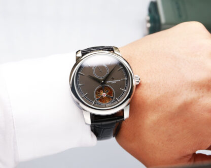 Vacheron Constantin traditionnelle tourbillon watch - Image 3