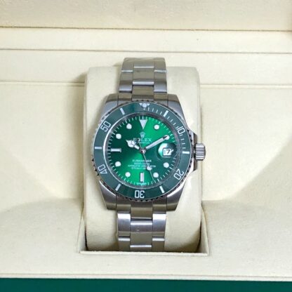 Rolex Submariner Series Green Submariner - Image 4