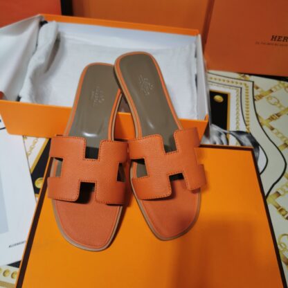 Hermès Palm Pattern Orange Leather Slippers - Image 3