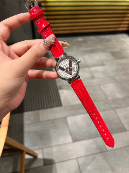 Louis Vuitton's versatile fashion watches - Image 3