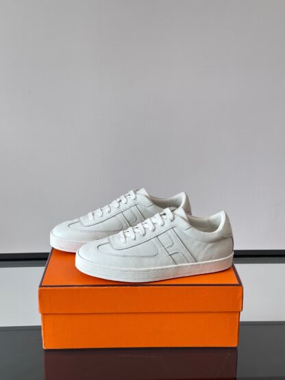 Hermes white high-end men's low-top thick-soled casual sports shoes - Image 3