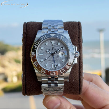 Rolex's Spring new "Meteorite Dial" GMT "Red with Black Bezel" - Image 4