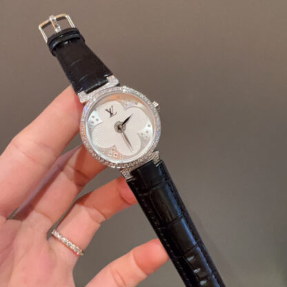 Louis Vuitton three-hand super hot watch - Image 3