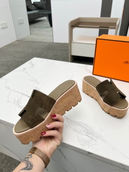 Hermès early spring new dark green pure handmade thick-soled platform slippers - Image 2