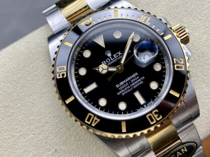Rolex gold and black Submariner is 40mm in size - Image 3
