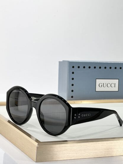 Gucci fashion sunglasses - Image 4