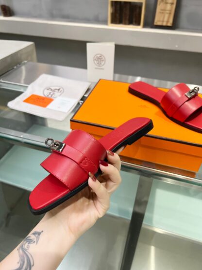 Hermès early spring new red pure handmade leather slippers - Image 3