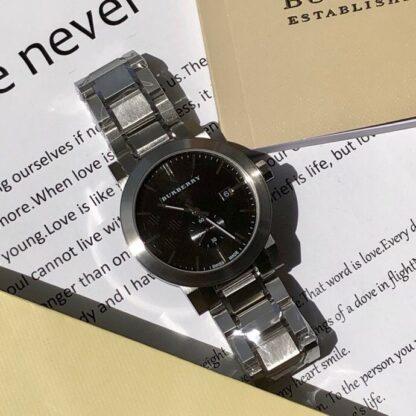 Burberry Quartz Men's Watch - Image 3