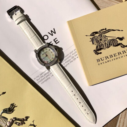 Burberry Quartz Women's Watch - Image 3