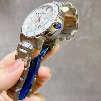 Burberry stylish and versatile watches for men - Image 4
