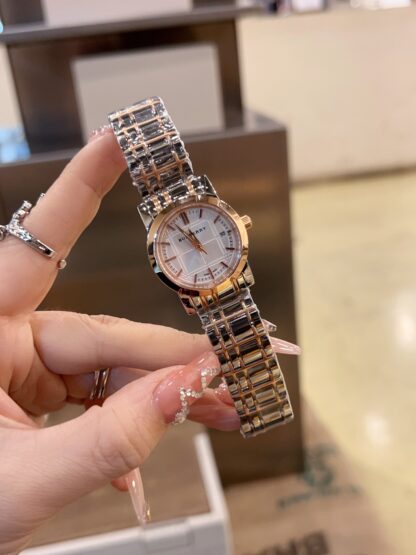 Burberry British classic fashion pattern women's watch - Image 4