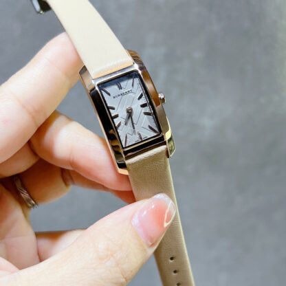 Burberry rectangular dial checked steel strap quartz women's watch - Image 3