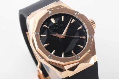 Hublot's second generation classic fusion watch - Image 3
