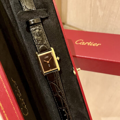 Cartier Retro Tank Series Simple High-end Watch - Image 3
