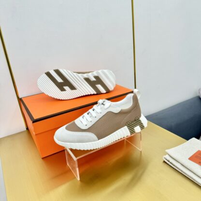 Hermès Spring and Summer Classic Couple Style Gray and Brown Colorblock Sports Casual Shoes - Image 3