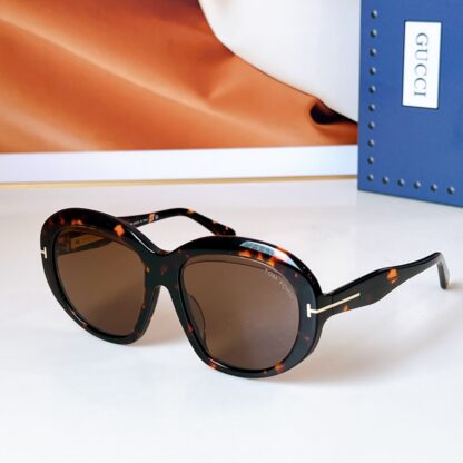 Gucci fashion sunglasses - Image 3