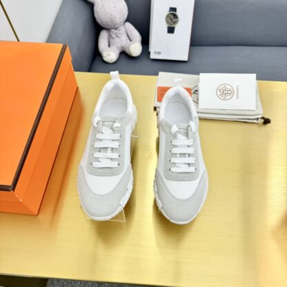 Hermès Spring and Summer Classic Couple Style British White and Gray Colorblock Sports Casual Shoes - Image 3
