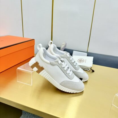 Hermes Spring and Summer Classic Couples British White, Gray and Black Colorblock Sports Casual Shoes - Image 3