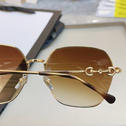 Gucci fashion sunglasses - Image 3