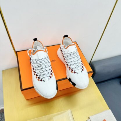 Hermès Spring and Summer Classic Couple Style British White, Orange and Black Colorblock Sports Casual Shoes - Image 3