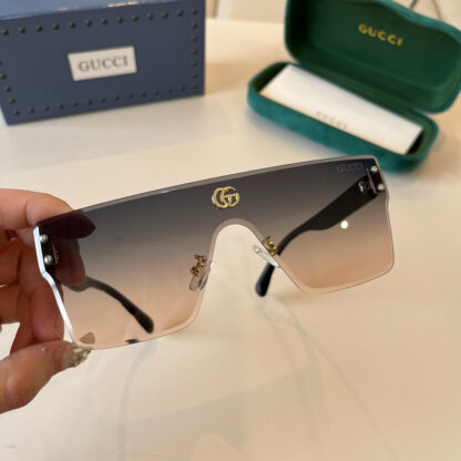 Gucci fashion sunglasses - Image 3