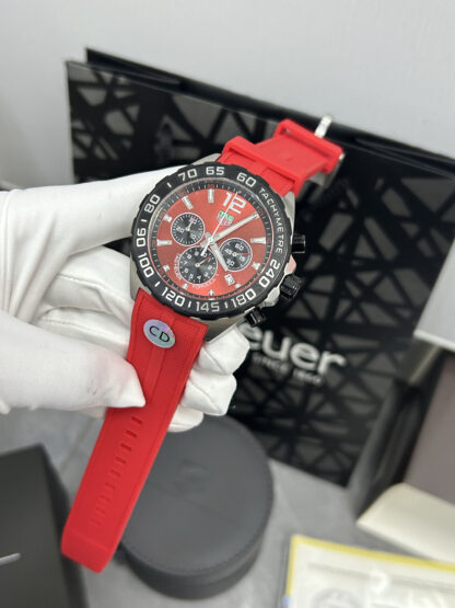 TAGHeuer handsome quartz men's watch - Image 3