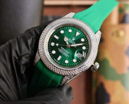 Rolex fully customized curved bezel perfectly fits the wrist - Image 3