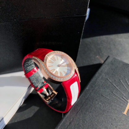 Piaget elegant and refined watch - Image 2