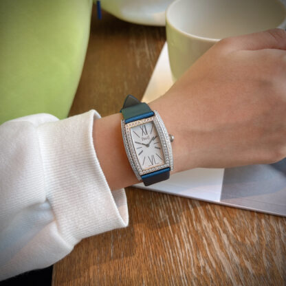 Piaget elegant and noble luxury watch - Image 3