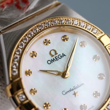 Omega women's Constellation series 28mm quartz wristwatch - Image 3
