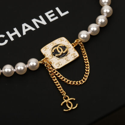 Chanel 24C Square Pearl Necklace - Image 3