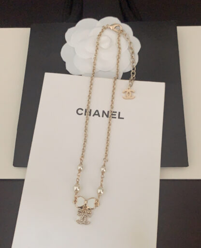Chanel White Bow Necklace - Image 3