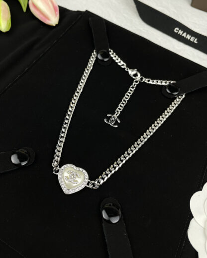 Chanel White Resin Heart Necklace - Image 2