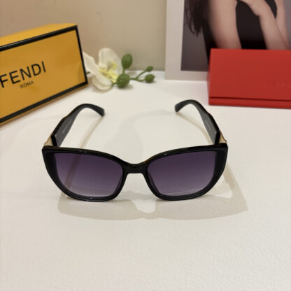 FENDI fashion trend sunglasses - Image 4