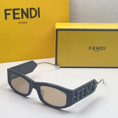 FENDI fashion trend sunglasses - Image 4