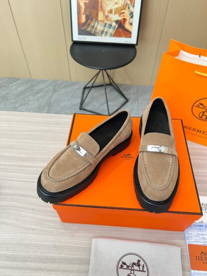 Hermes brown comfortable trendy leather loafers - Image 3
