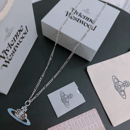 Vivienne Westwood classic large Saturn necklace unisex - Image 3